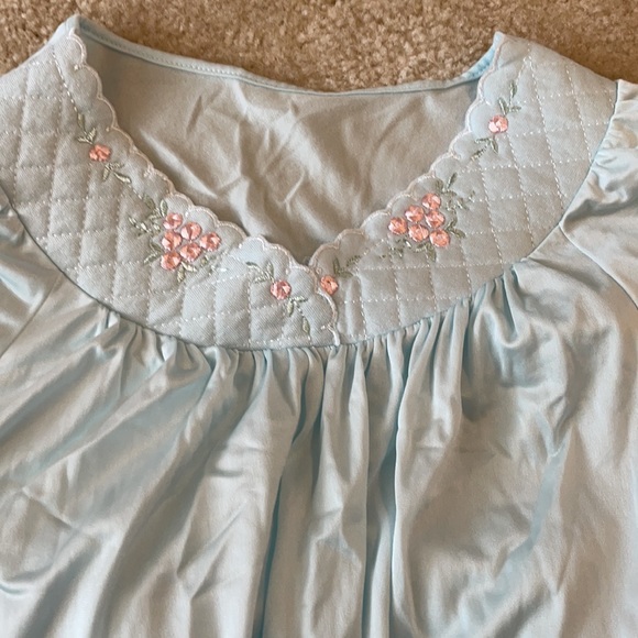 NWT vintage Shadowline nightgown - Picture 2 of 7